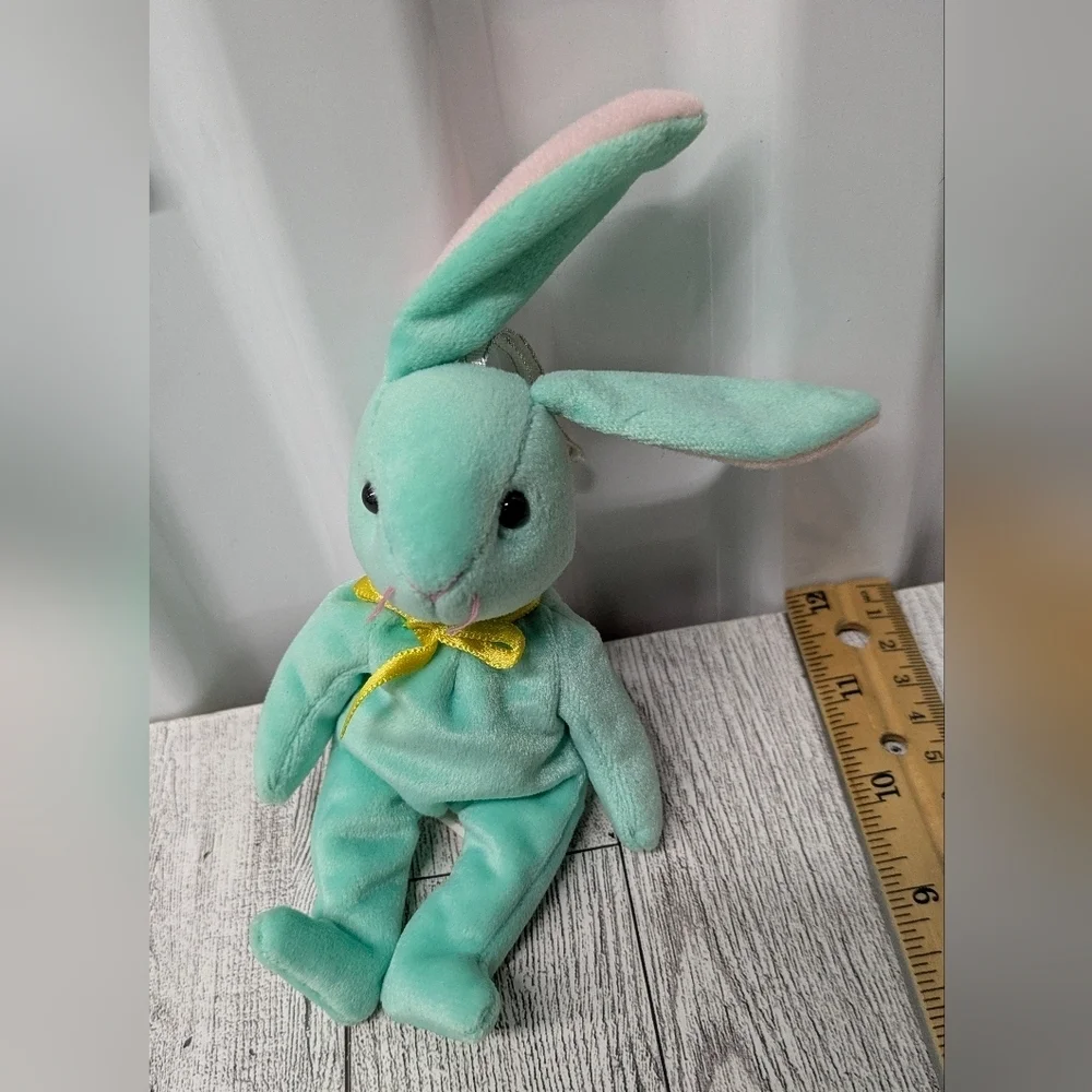 Ty hippity Pastel Green Bunny with Yellow Ribbon